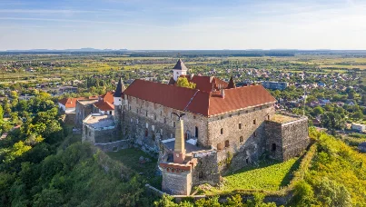 Замки Закарпатья: история, легенды и самые известные средневековые крепости Карпат