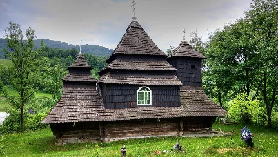 ДЕРЕВЯННЫЕ ХРАМЫ: САКРАЛЬНЫЙ КОД ДРЕВНЕЙ АРХИТЕКТУРЫ КАРПАТ