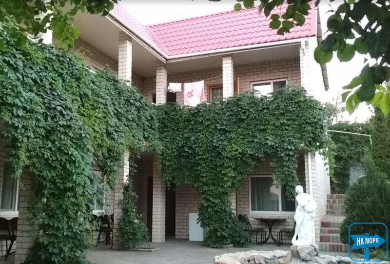 Приватний пансіонат «Азов»