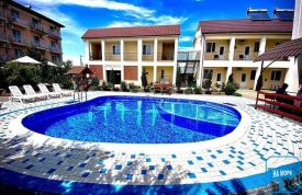 QUEEN HOTEL